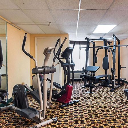 Quality Suites Atlanta Airport East Форест Парк Екстериор снимка