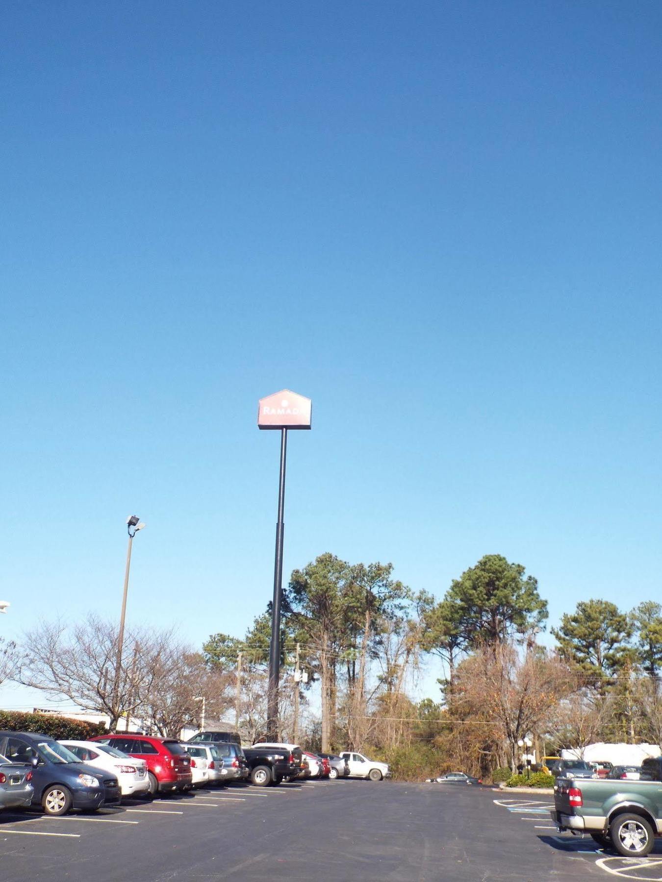 Quality Suites Atlanta Airport East Форест Парк Екстериор снимка